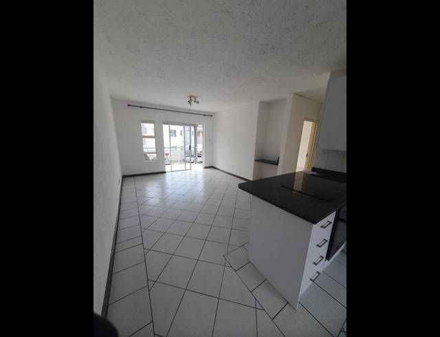 2 BEDROOM PROPERTY TO RENT IN MALVERN EAST